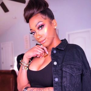 Meet your Posher, Candace